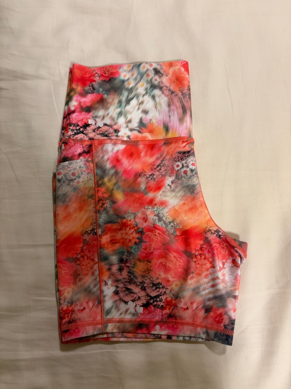 Athleta, Salutation Stash Pocket 5” Shorts, Floral Multicolor, Size M